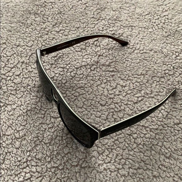 Dolce & Gabbana Sunglasses - Picture 4 of 5